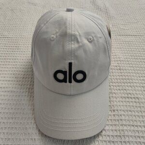 NWT Alo Yoga Off-Duty Baseball Cap